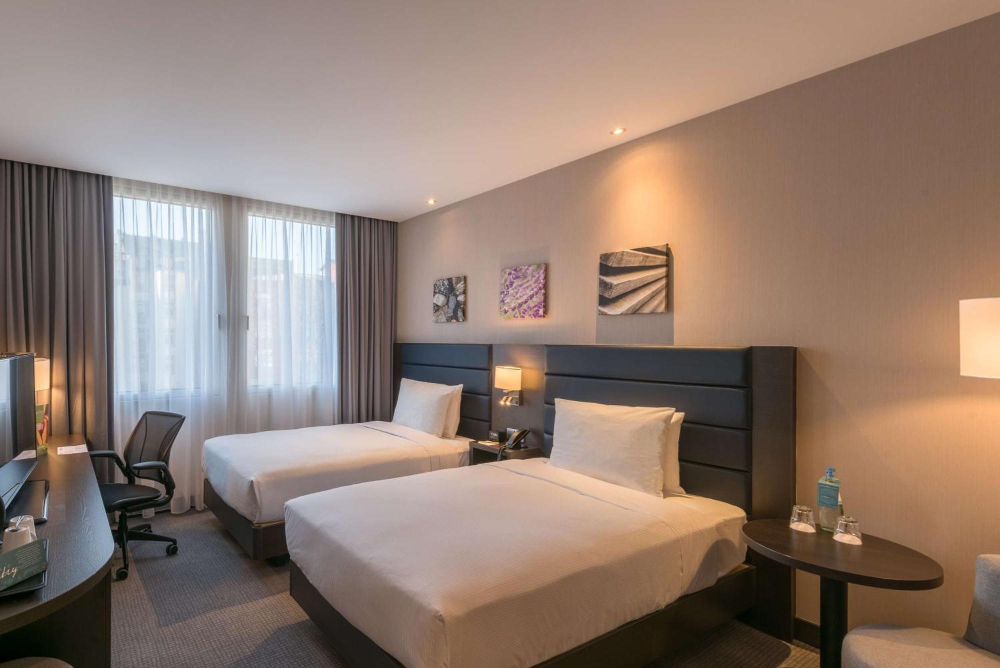 Hilton Garden Inn Frankfurt City Centre Frankfurt pe Main Exterior foto